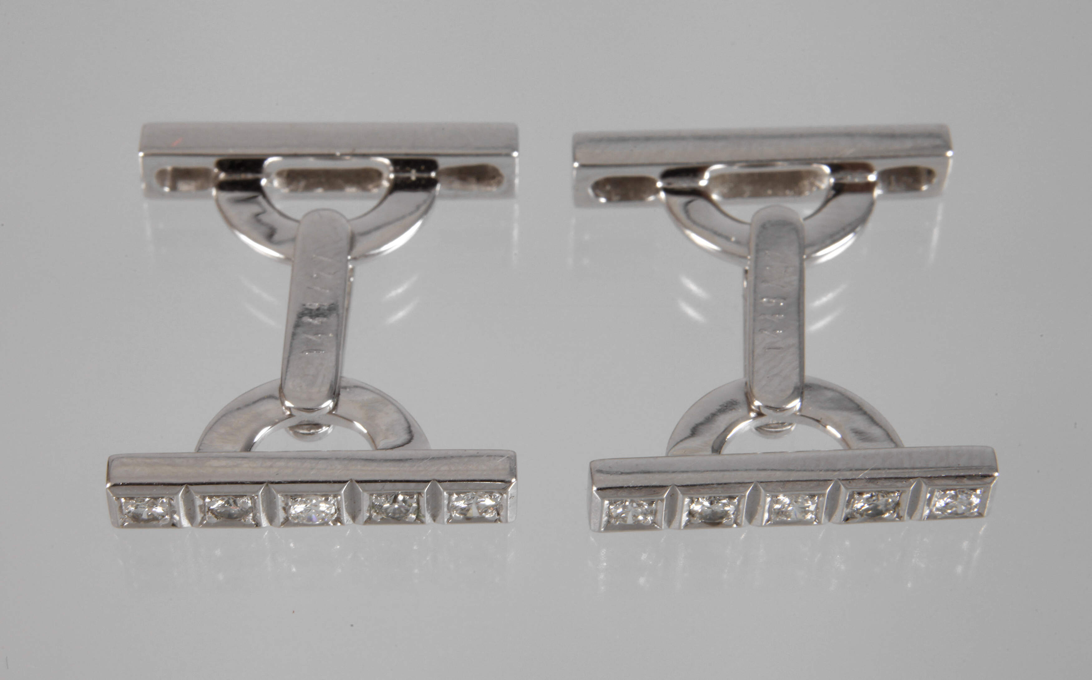 Paar Manschettenknöpfe mit Brillanten