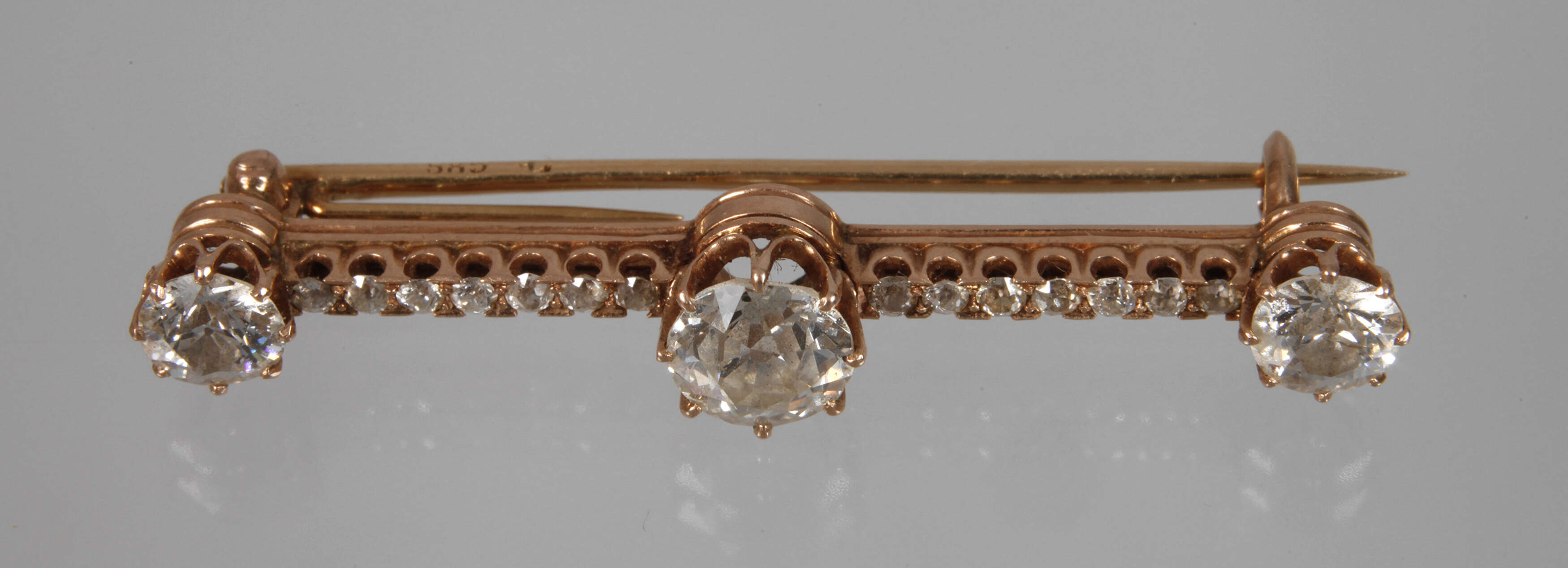 Brosche mit Diamanten von ca. 1,7 ct