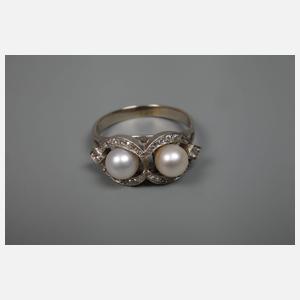 Damenring mit Perlen und Diamanten