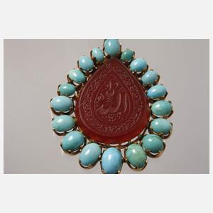 Anhänger mit Türkisen und graviertem Karneol