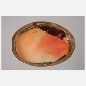 Brosche mit Muschelkamee