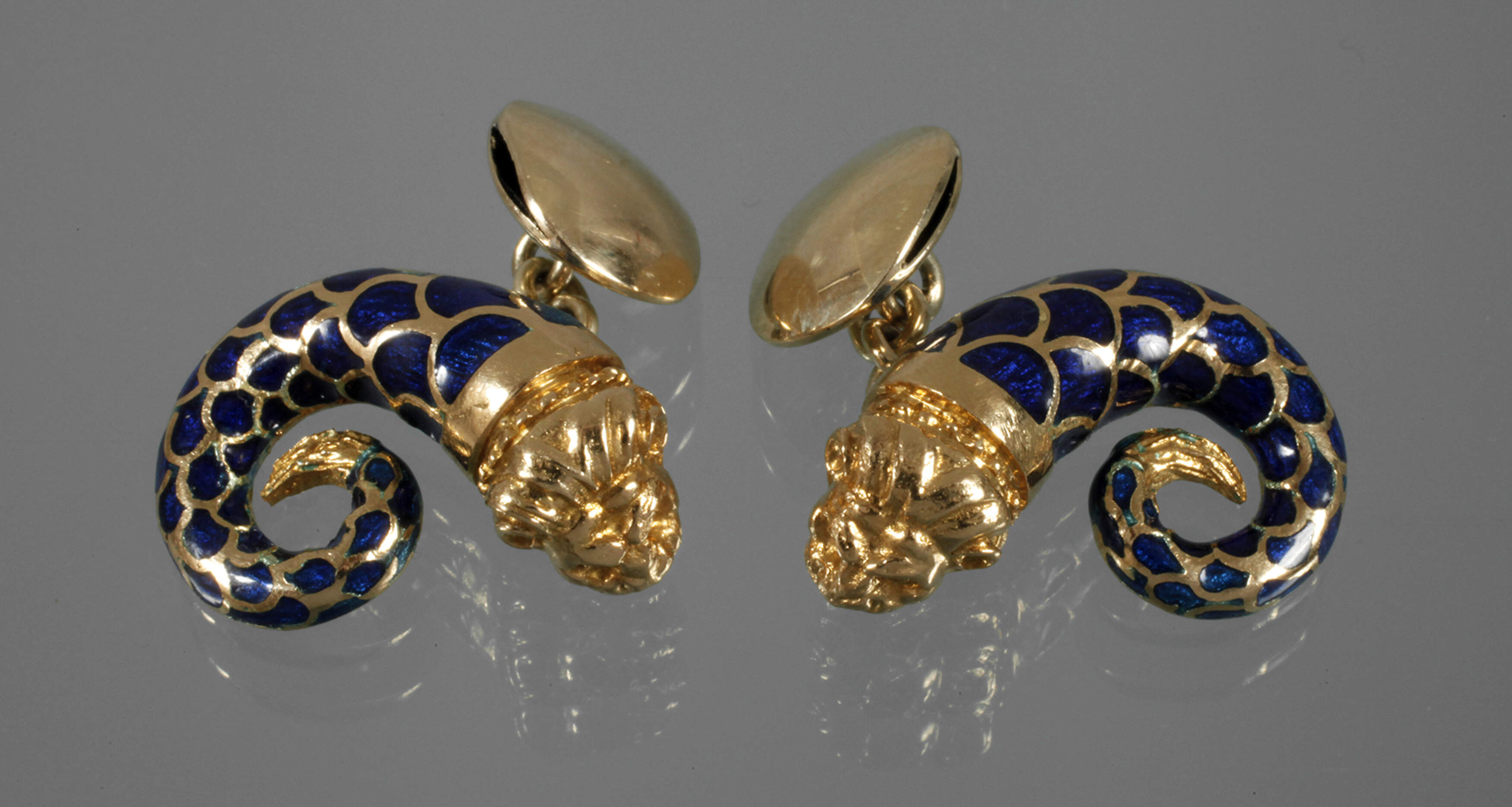 Paar Manschettenknöpfe