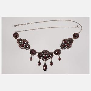 Schmuckset mit Granaten