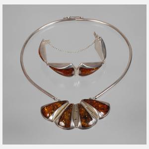 Silberset mit Bernsteinbesatz