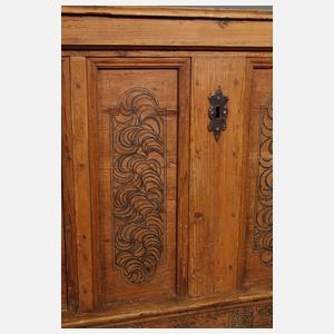 Schweizer Bauerntruhe