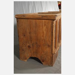 Schweizer Bauerntruhe