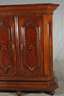 Feiner Hallenschrank barock