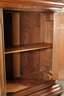 Feiner Hallenschrank barock