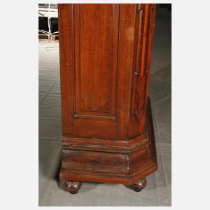 Feiner Hallenschrank barock