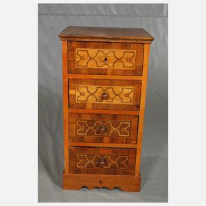 Kleine Pfeilerkommode im Barockstil