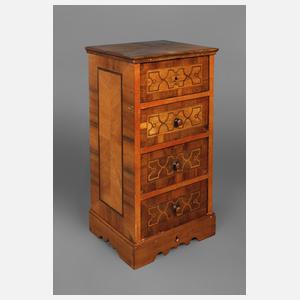 Kleine Pfeilerkommode im Barockstil