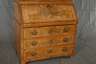 Kommode mit Aufsatz