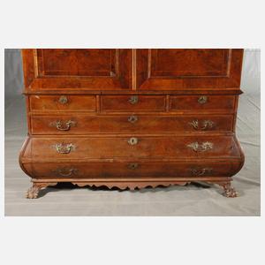 Barocker Aufsatzschrank