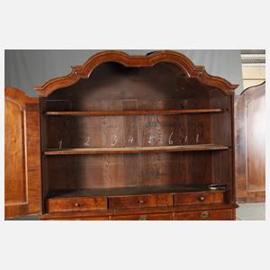 Barocker Aufsatzschrank