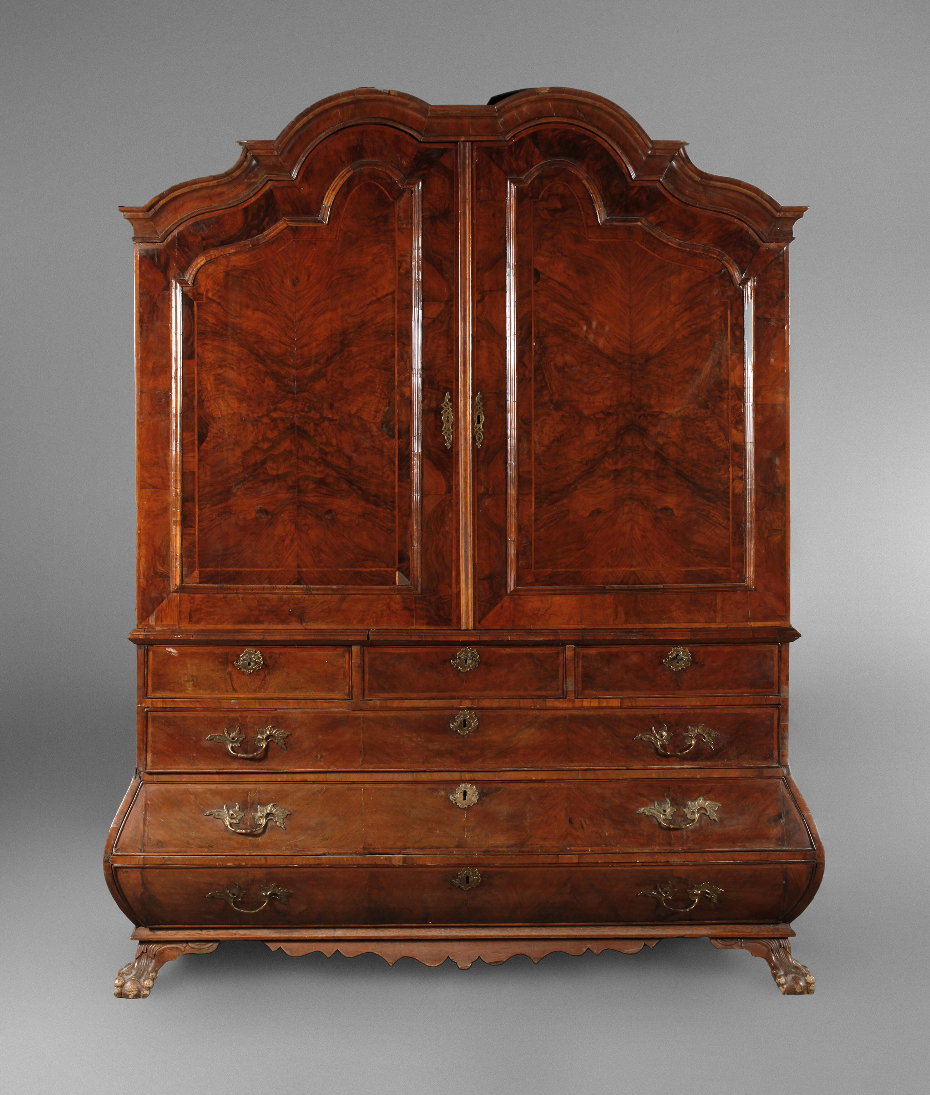 Barocker Aufsatzschrank