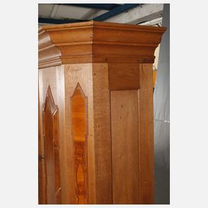 Dielenschrank barock