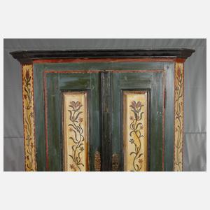 Kleiner Bauernschrank