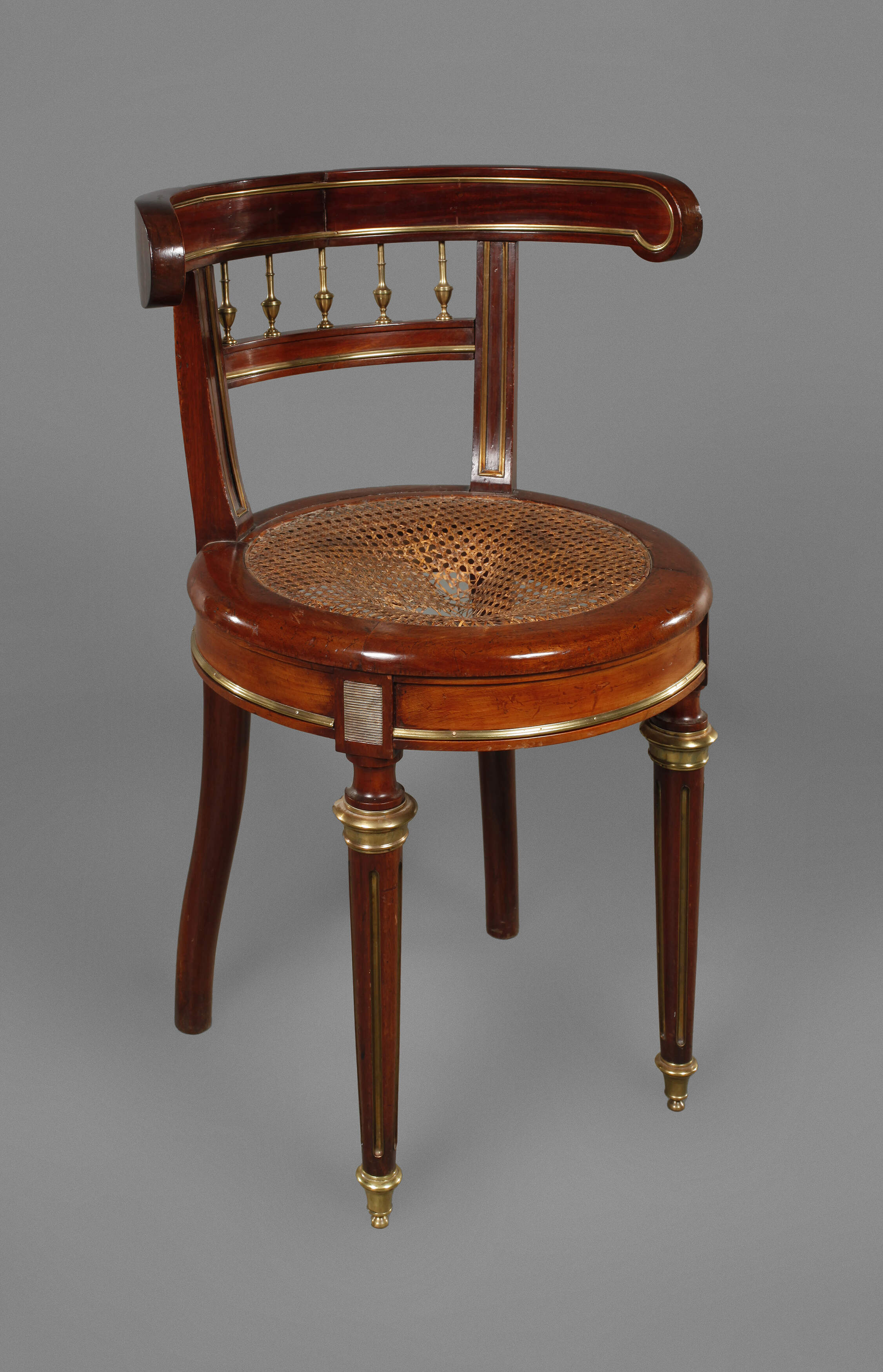 Klassizistischer Bürostuhl