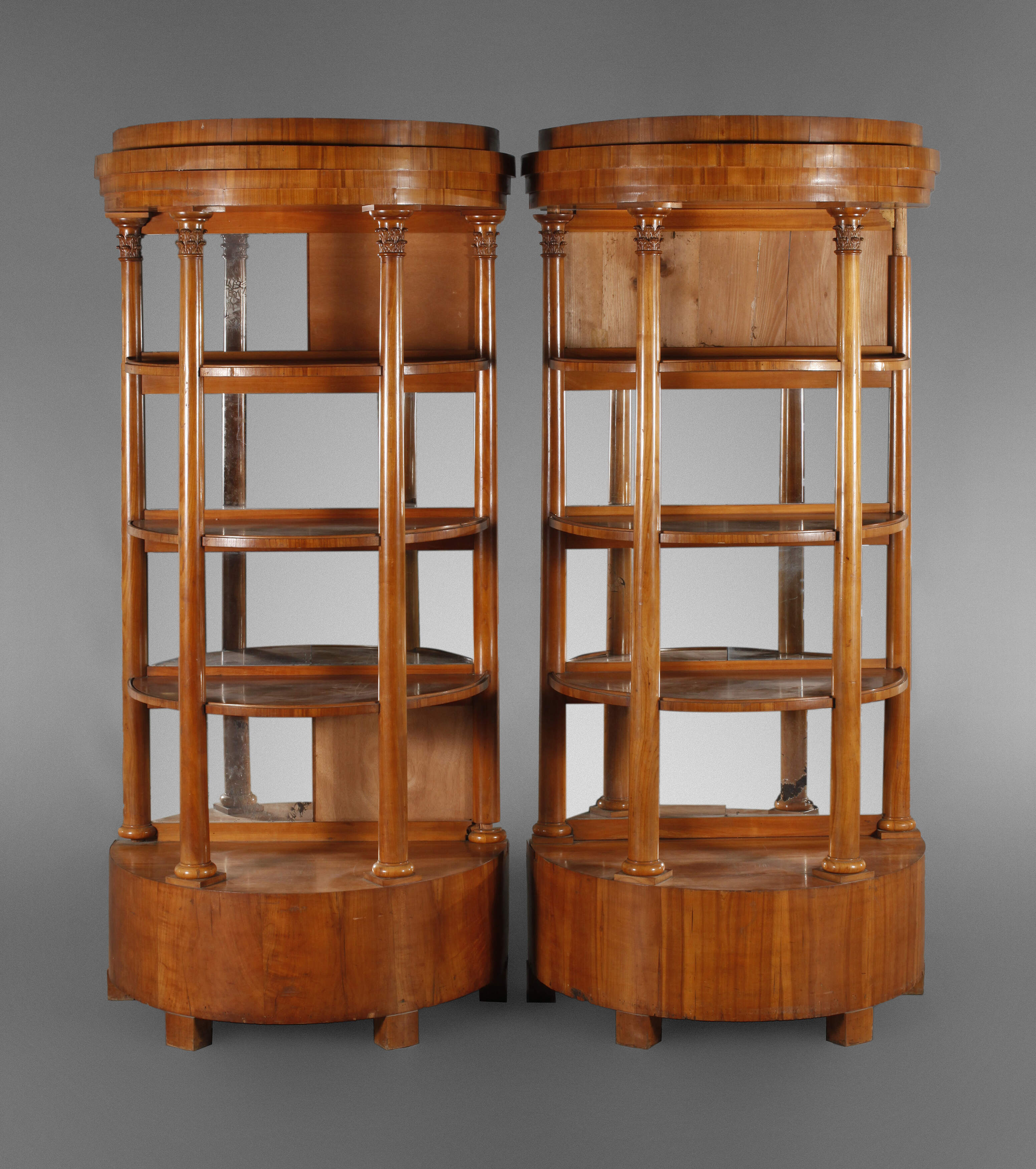 Paar Demi Lune-Etageren Biedermeier