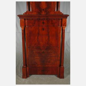 Seltener Biedermeier-Eckschrank