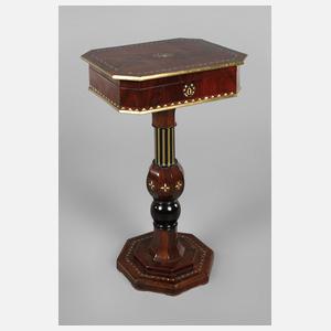 Ausgefallener Näh- und Schminktisch