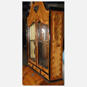 Aufsatzsekretär im Barockstil