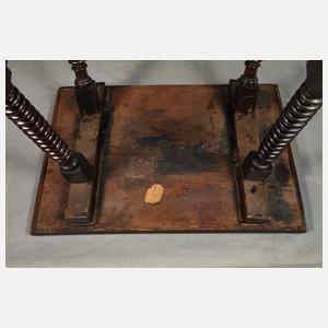 Intarsierter Beistelltisch