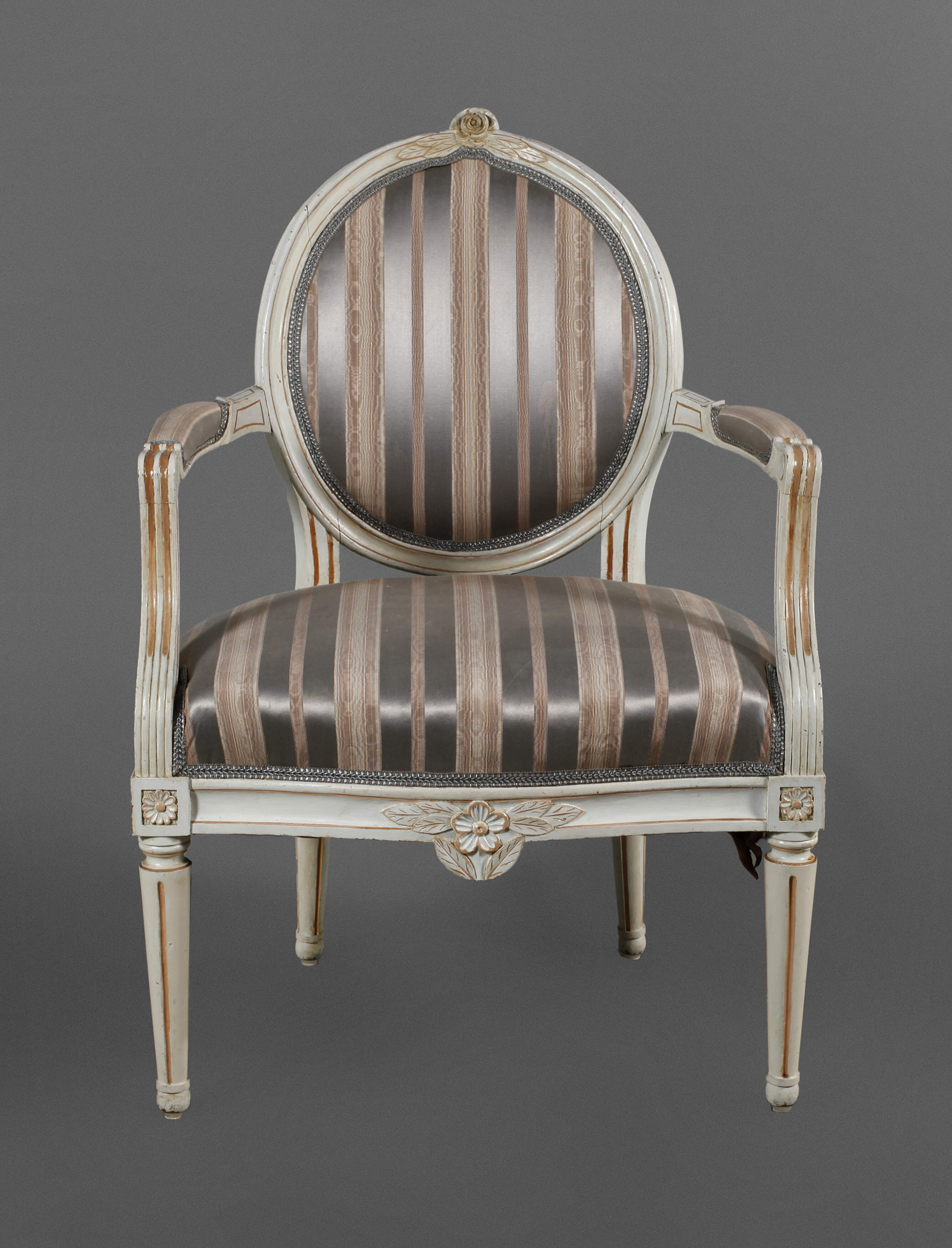 Sessel im Louis Seize-Stil