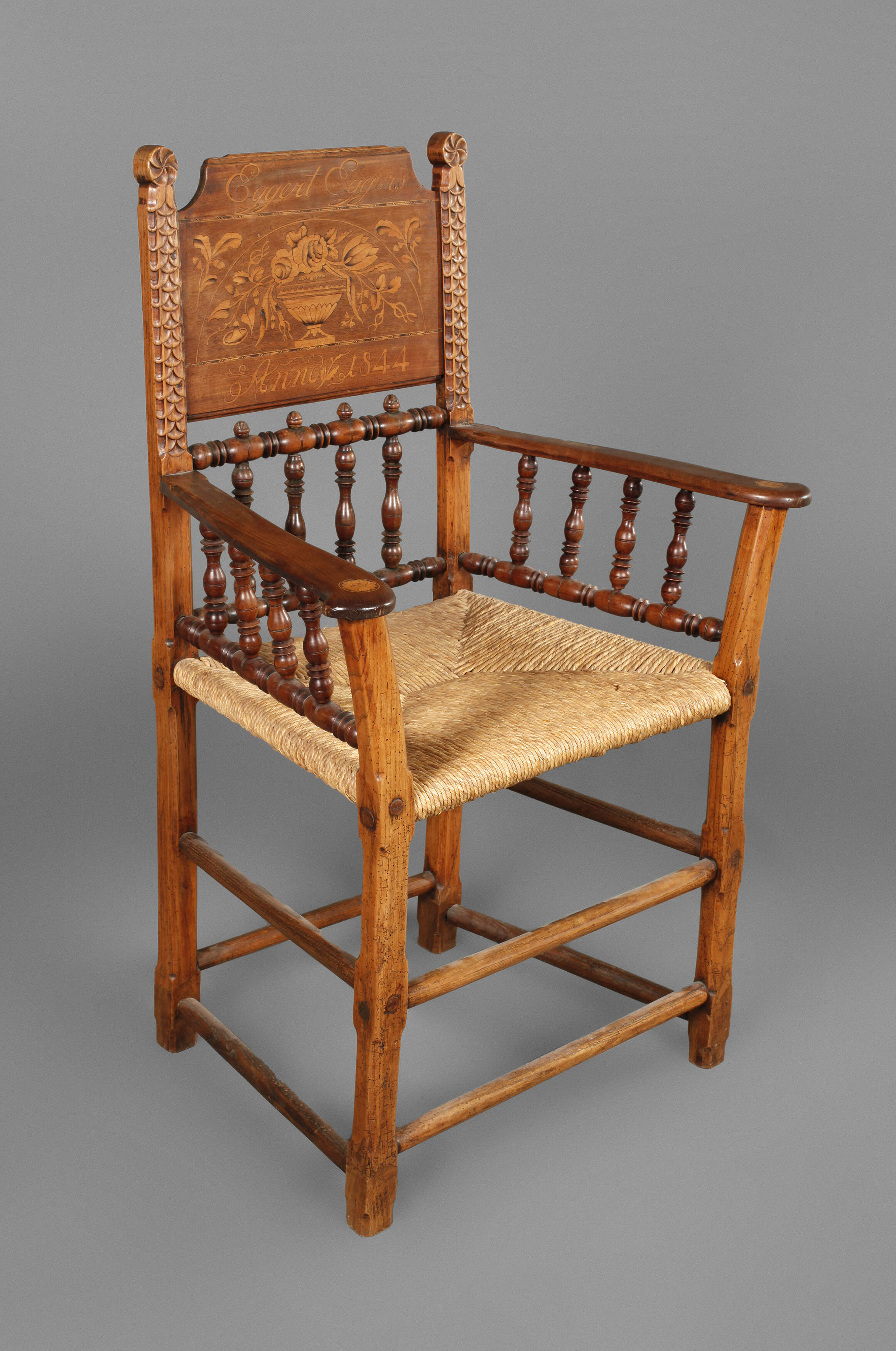 Bäuerlicher Armlehnstuhl