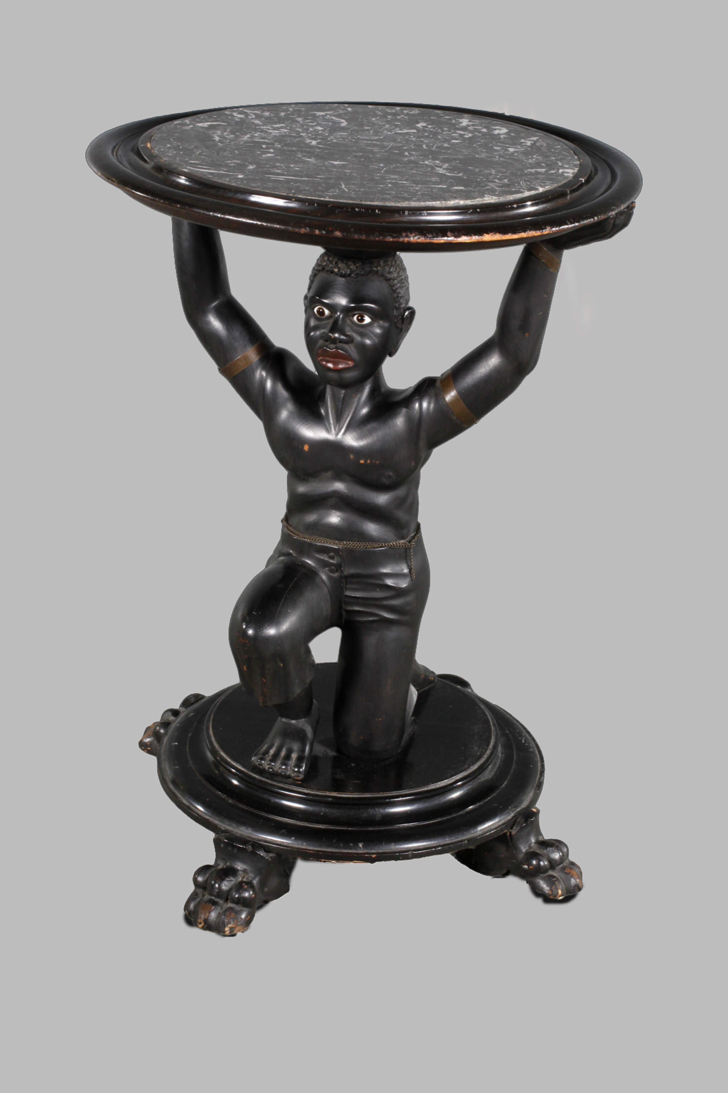 Figürlicher Beistelltisch