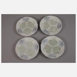 KPM Berlin sieben Speiseteller Seerosendekor