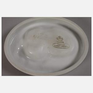 Rosenthal Reliefplakette Mädchen mit Wappen