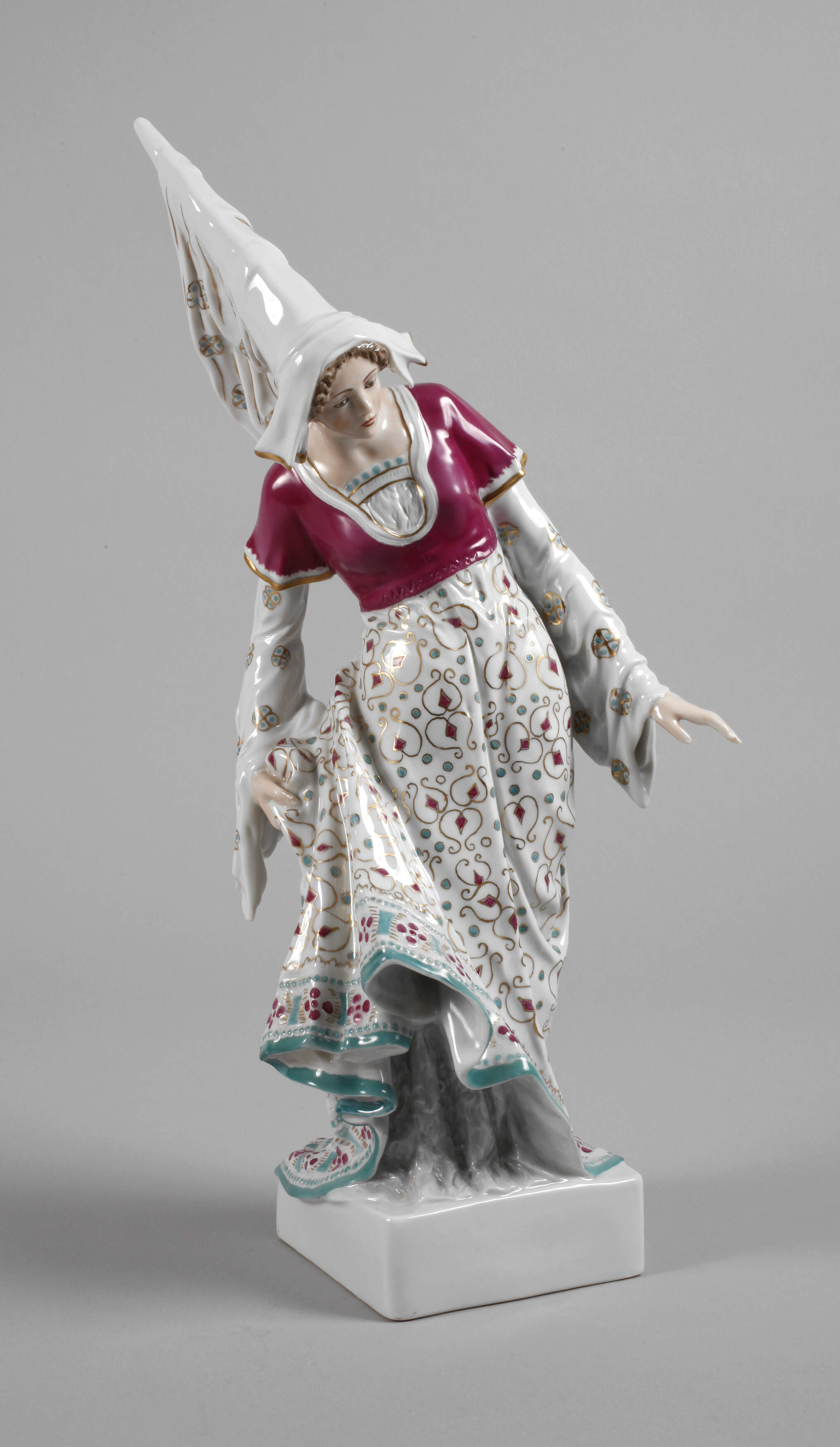 Schwarzburger Werkstätten ”Burgunderin”