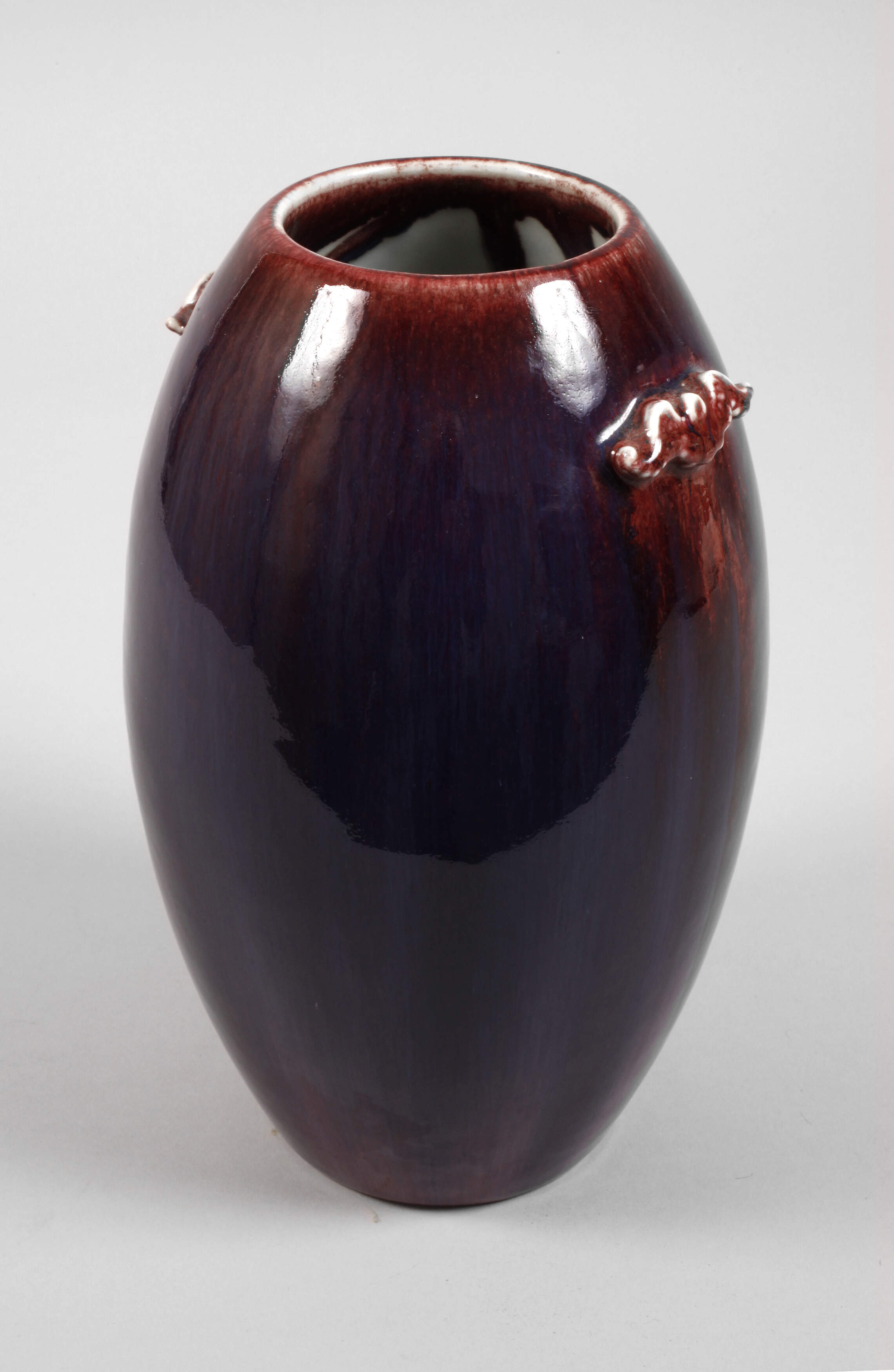 Frankreich Vase Fledermaushenkel