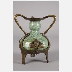 Kristallglasurvase in Bronzemontierung