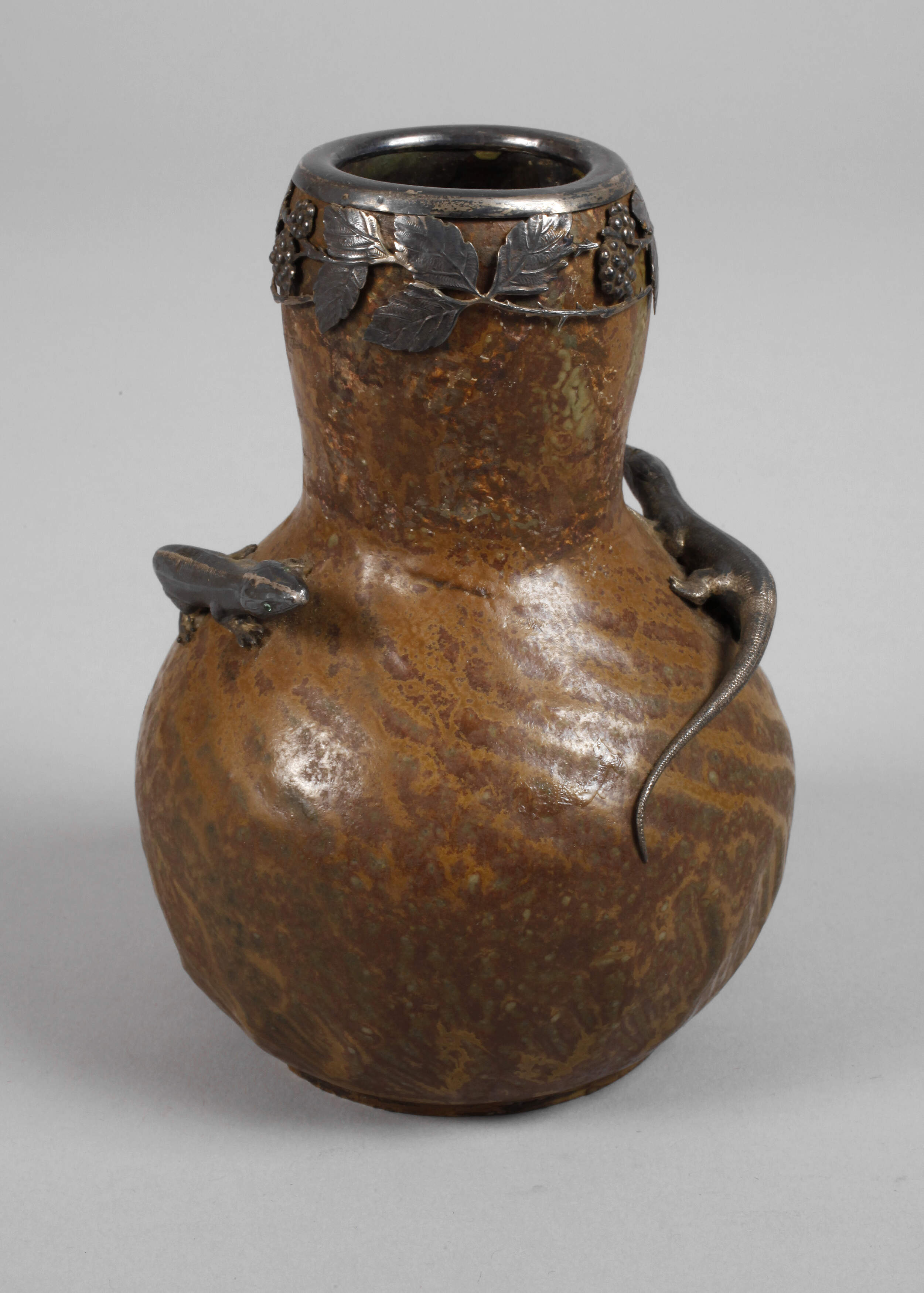 Vase mit Silbermontierung