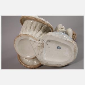 Amphora-Werke Böhmen Mädchen mit Henkelkorb