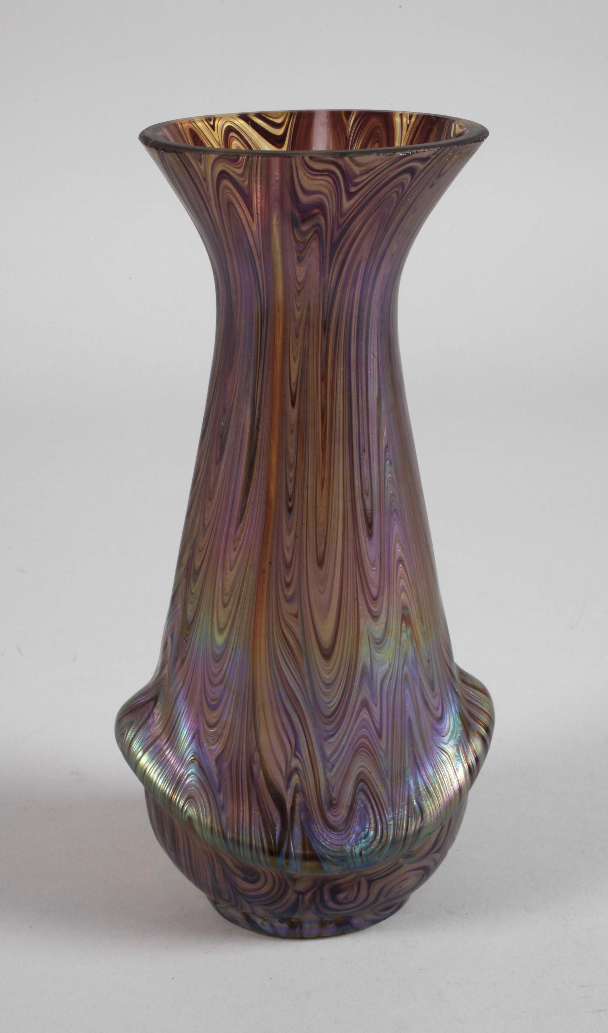 Kralik Vase gekämmt