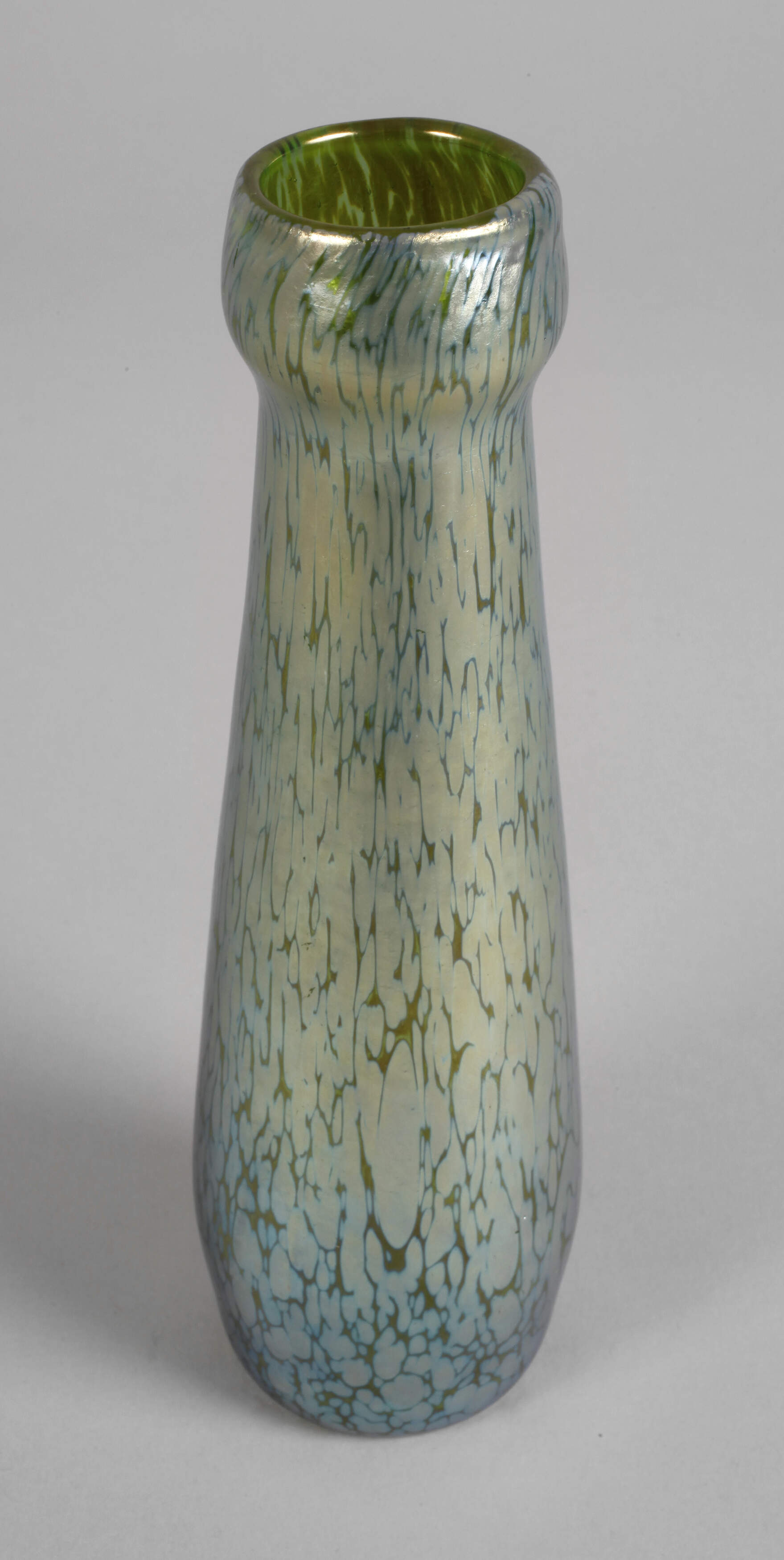 Lötz Wwe. Vase "Creta Papillon"