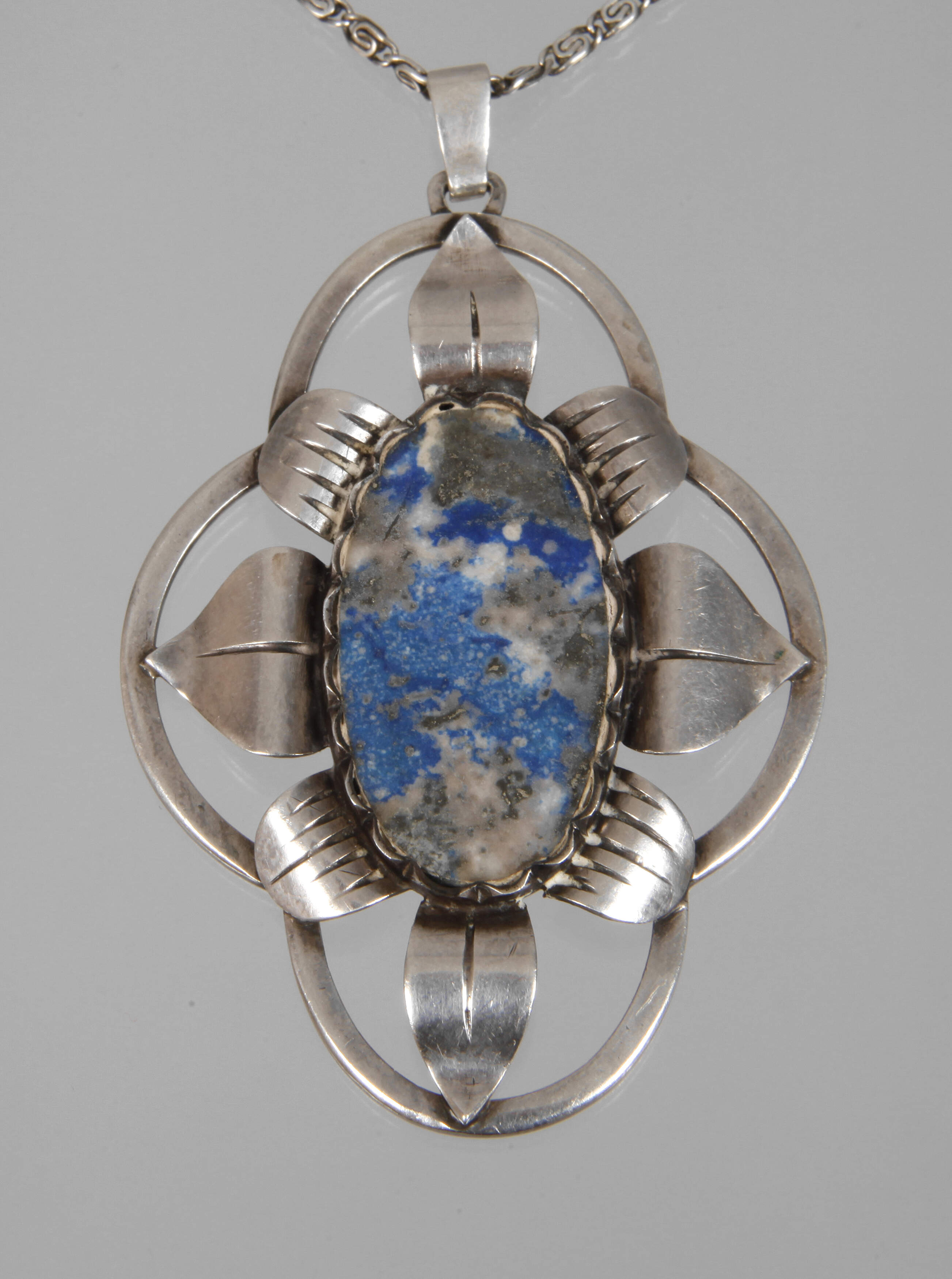 Anhänger Art déco mit Lapislazuli