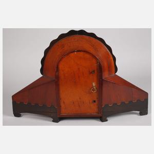 Intarsierte Tischuhr