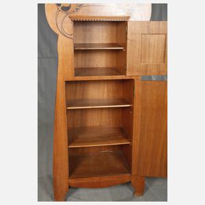 Außergewöhnlicher Jugendstil-Pfeilerschrank
