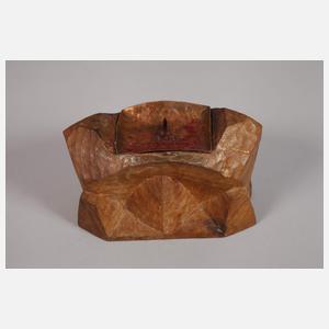 Konvolut mit anthroposophischen Schnitzereien