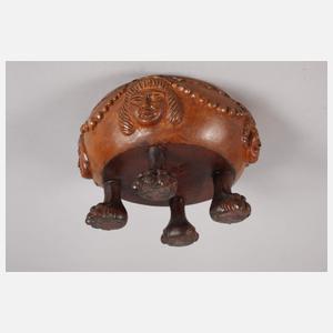 Geschnitzte Deckeldose