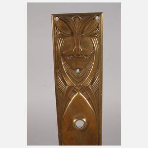 Übergroßer Türbeschlag