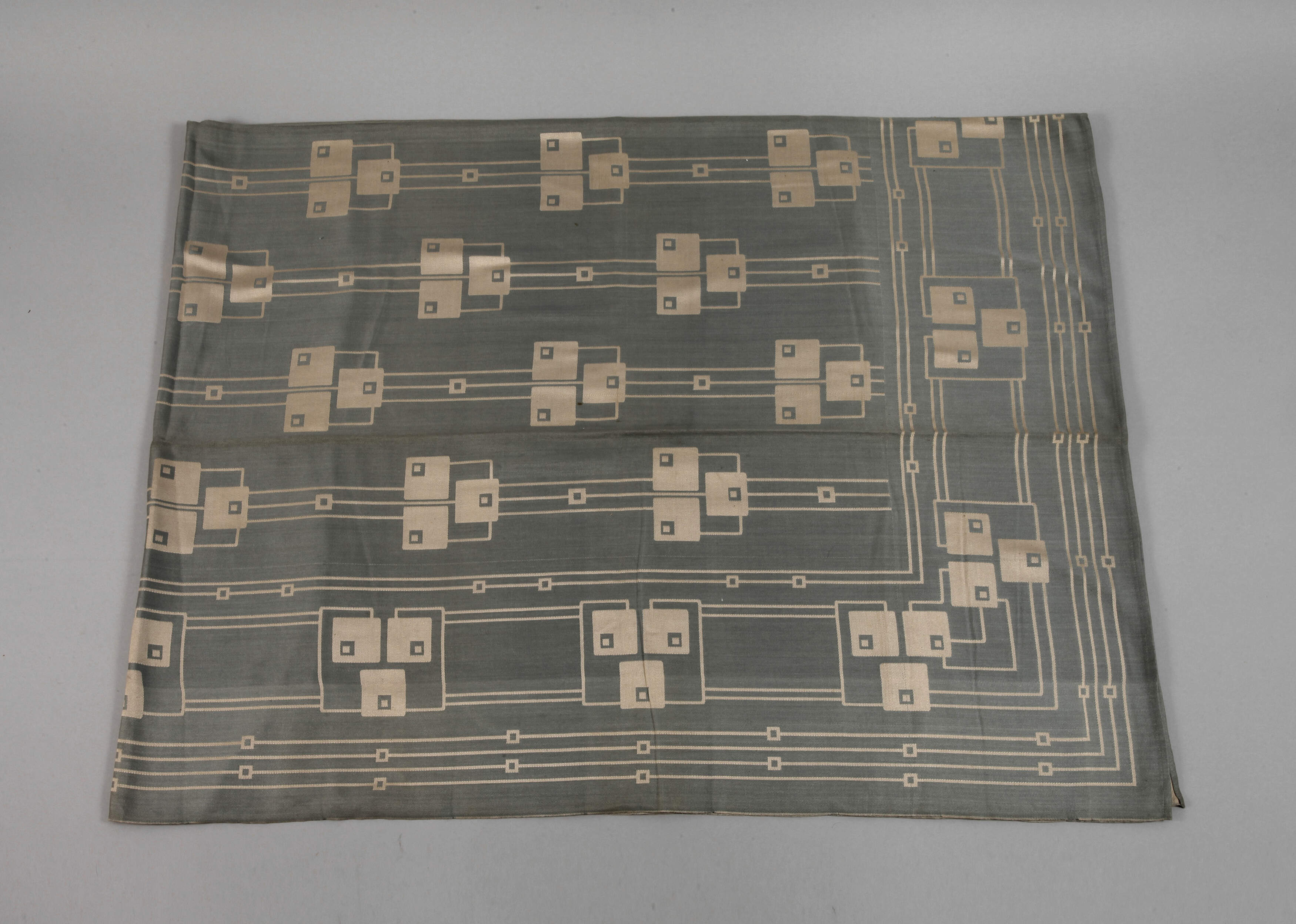 Tischdecke stilisierter Beerendekor