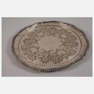 Tablett mit floraler Gravur