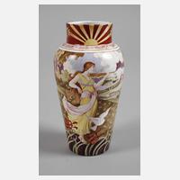 Kleine Vase mit Emaillemalerei111