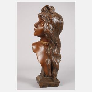 Emmanuel Villanis, Büste "Chatelaine"