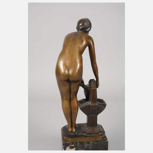 Prof. Victor Heinrich Seifert, Akt am Brunnen